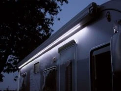 Fiamma LED Verlichting Cassette F45S 300 7 Fiamma LED Verlichting Cassette F45S 300 -Luifel Winkel fiamma led verlichting cassette f45s 3 ecommerce cf75